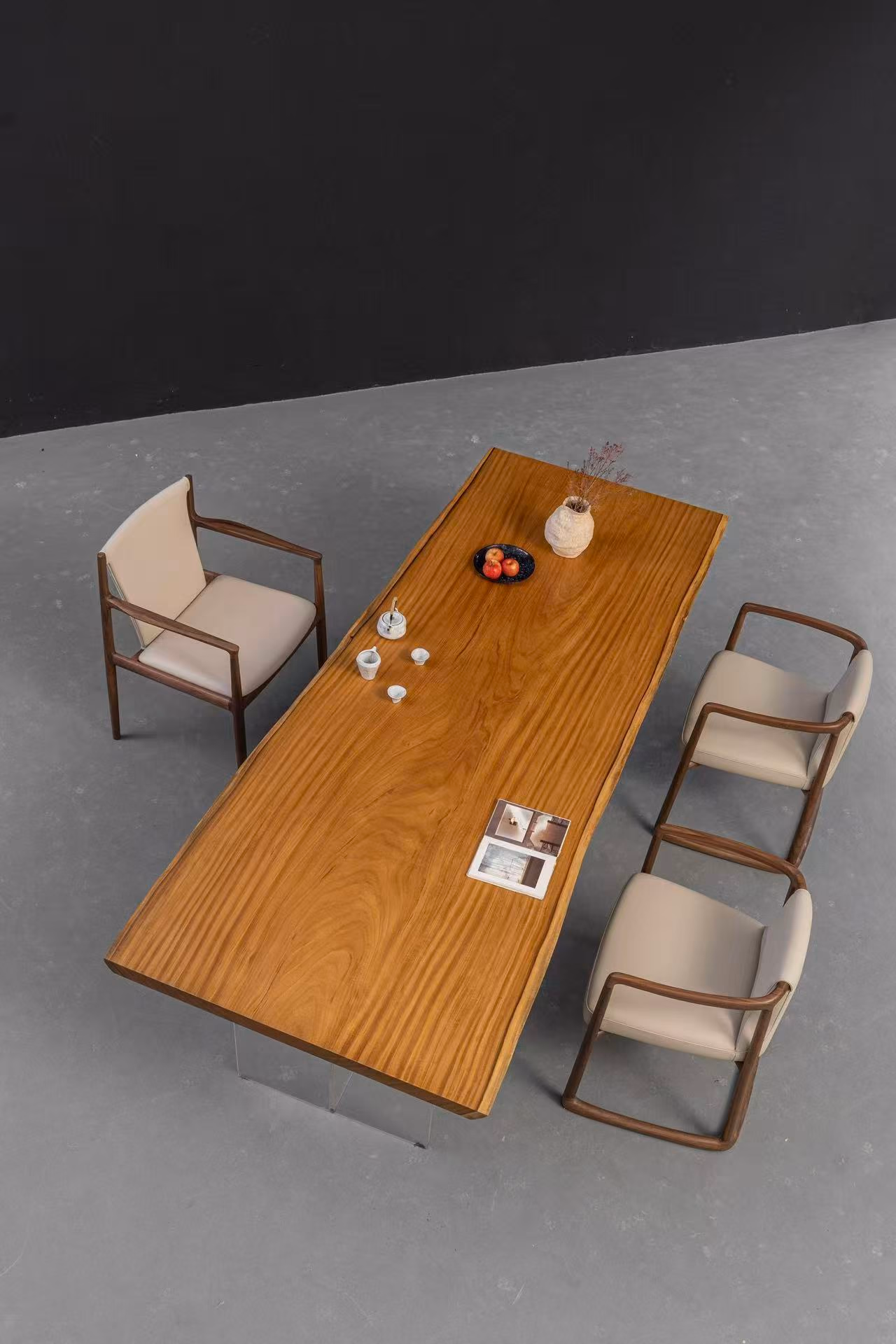 Afromosia 001, full slab view
