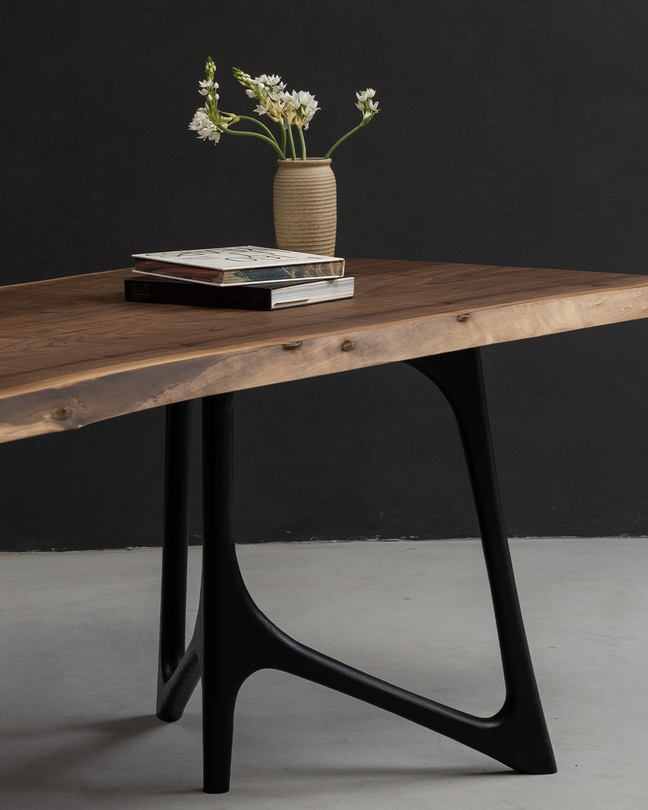 Butterfly Table Base gallery view 3