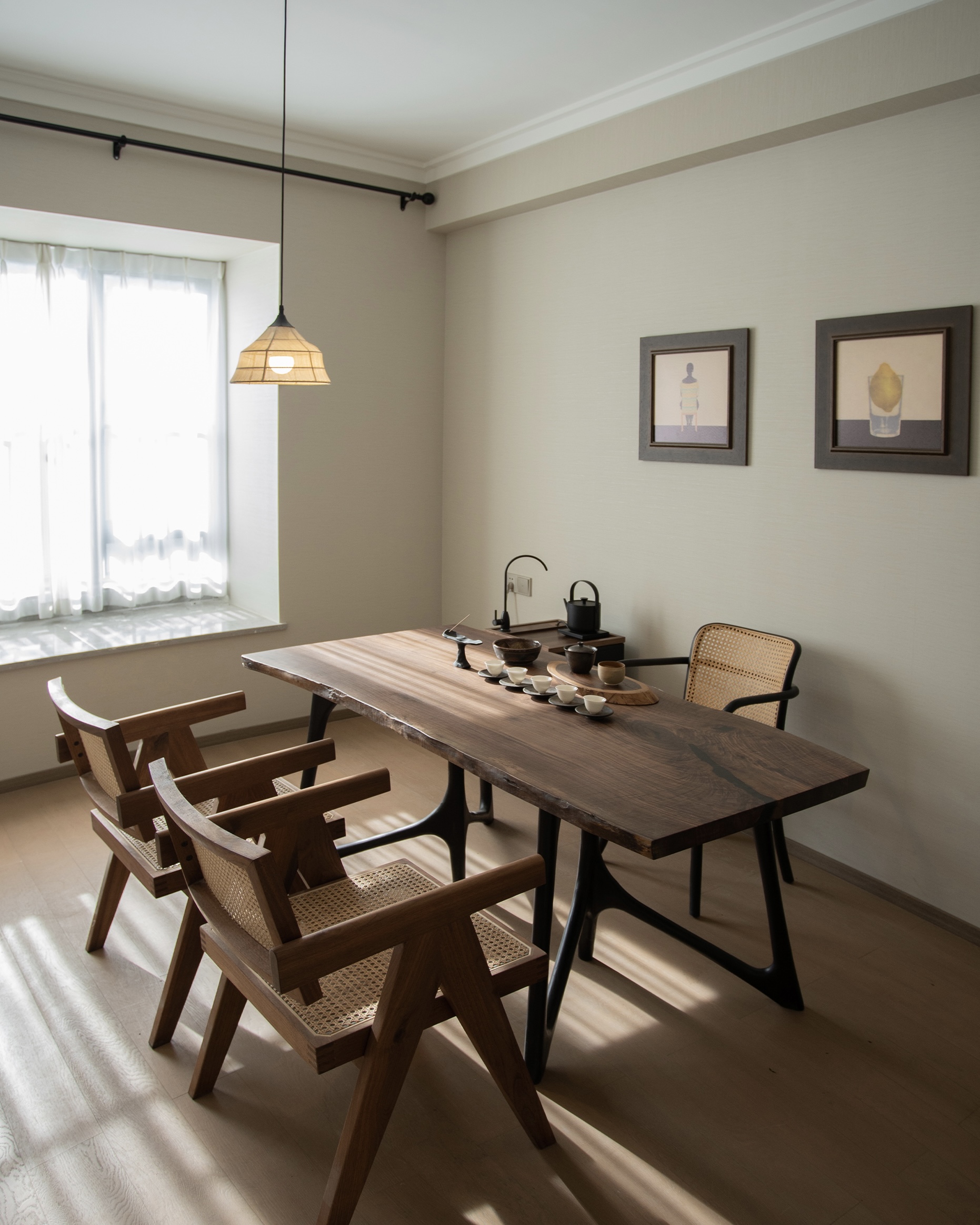 Butterfly Table Base gallery view 14