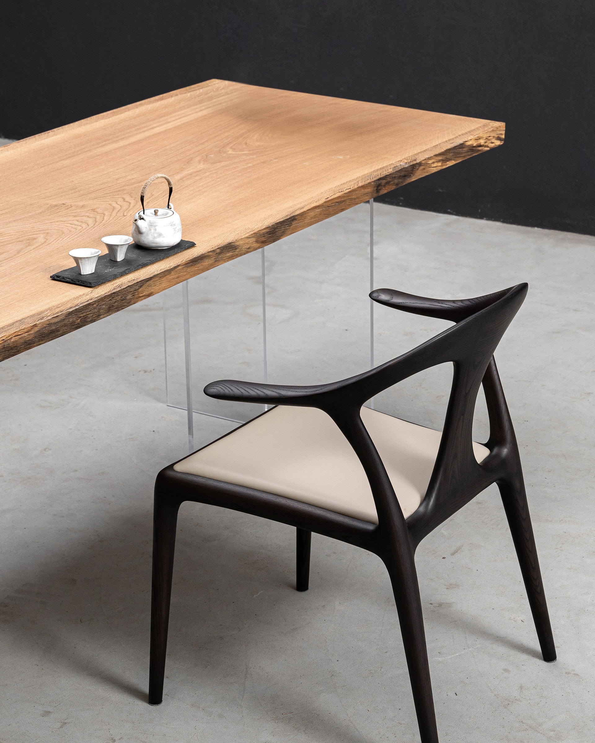 Curved Surface Chair White Ash โ Smoked Black gallery view 4