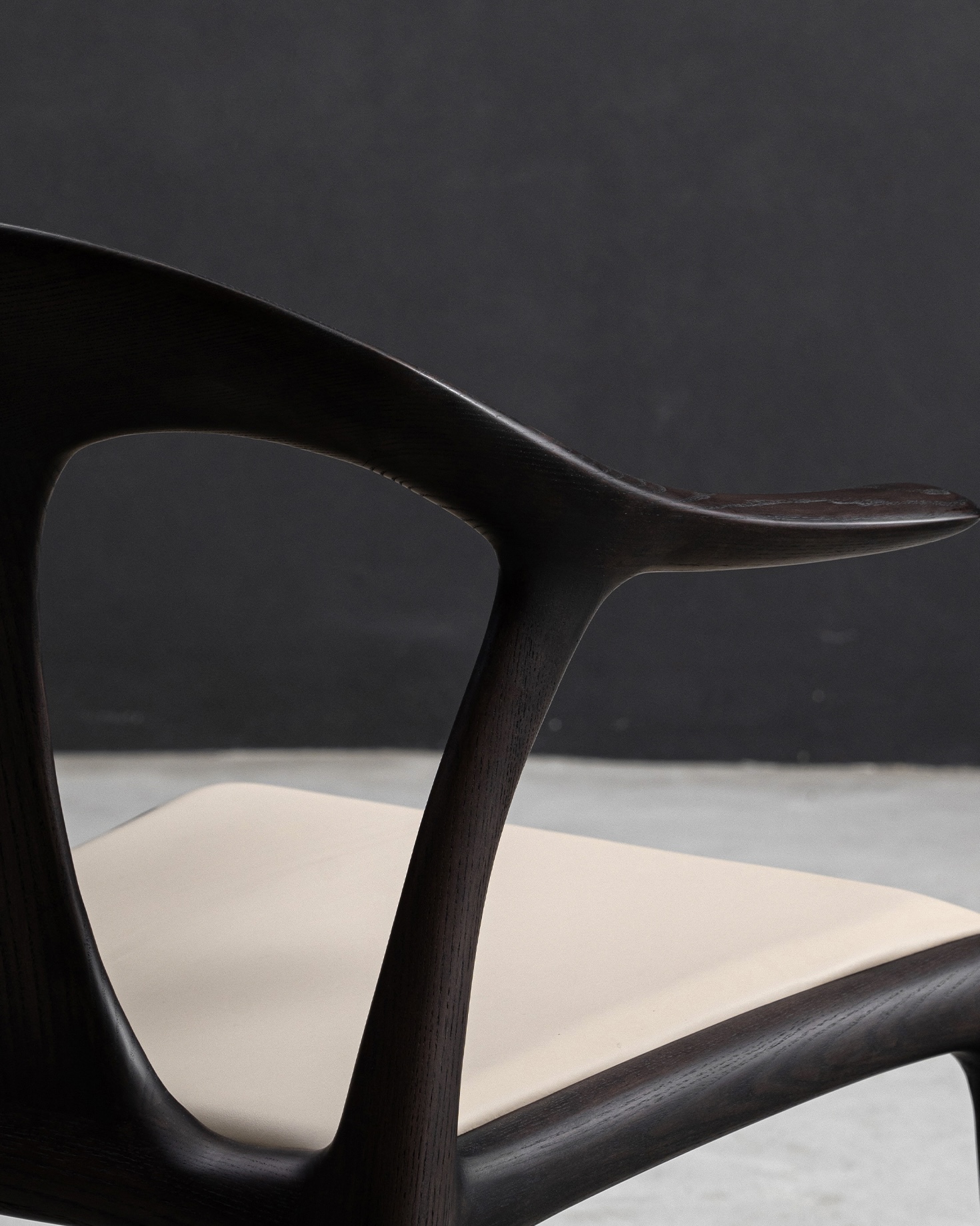 Curved Surface Chair White Ash โ Smoked Black gallery view 5