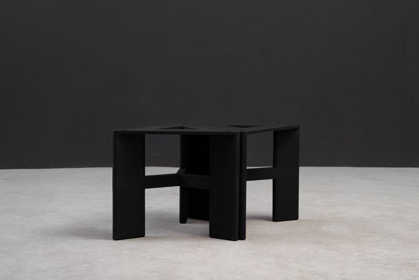 Tri-Edge Table Base gallery view 4