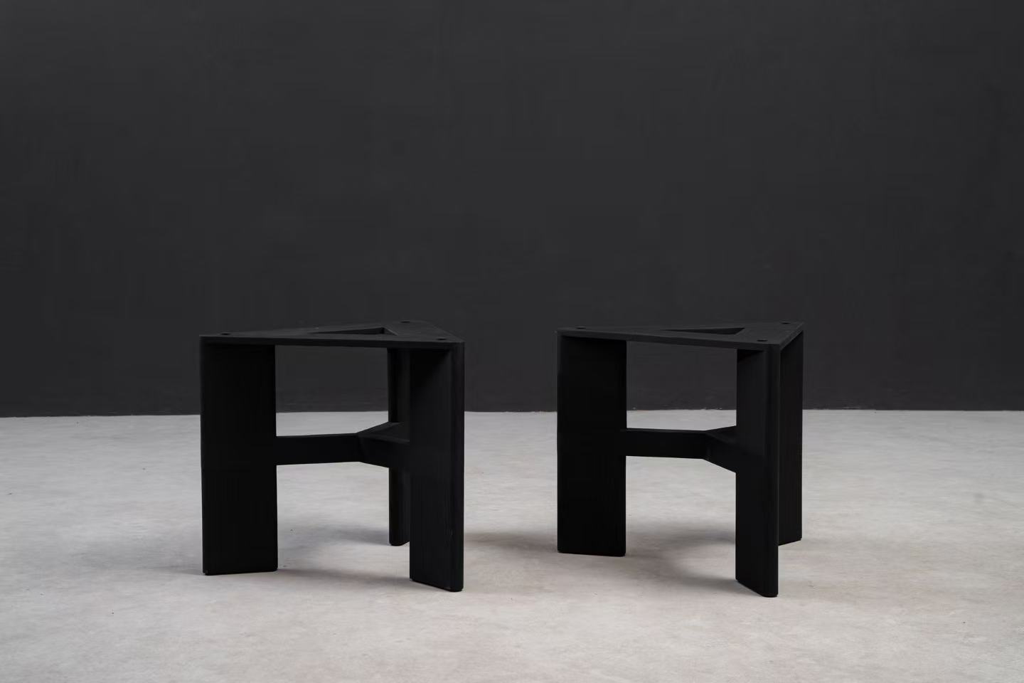 Tri-Edge Table Base gallery view 7