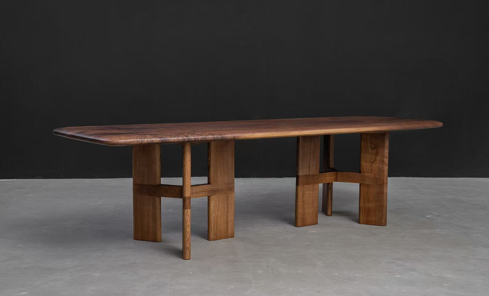 Tri-Edge Table Base gallery view 16