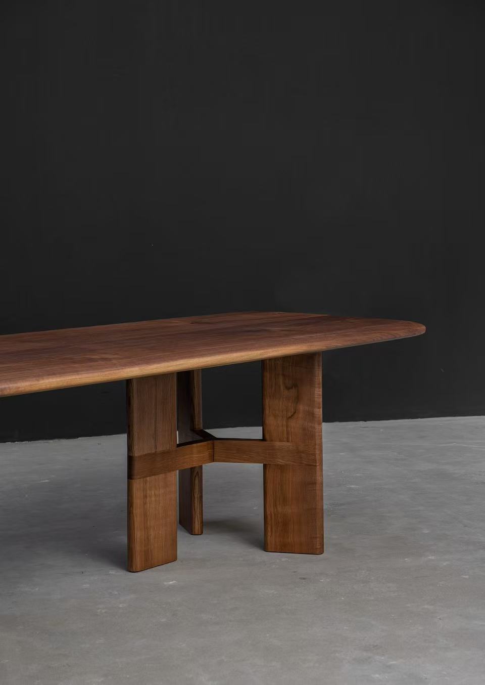Tri-Edge Table Base gallery view 21