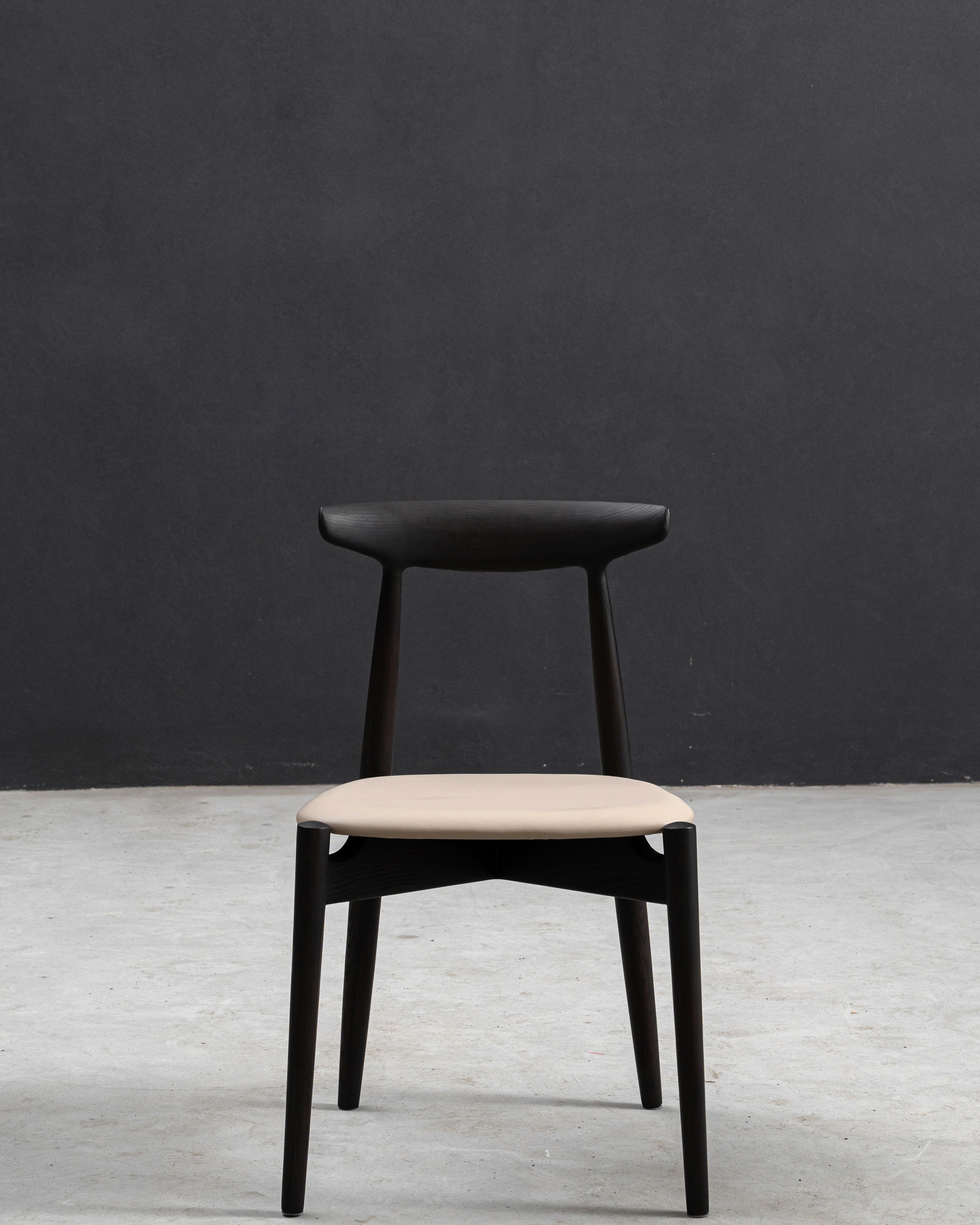 Xiaobu Jian Chair Light Grey, full view