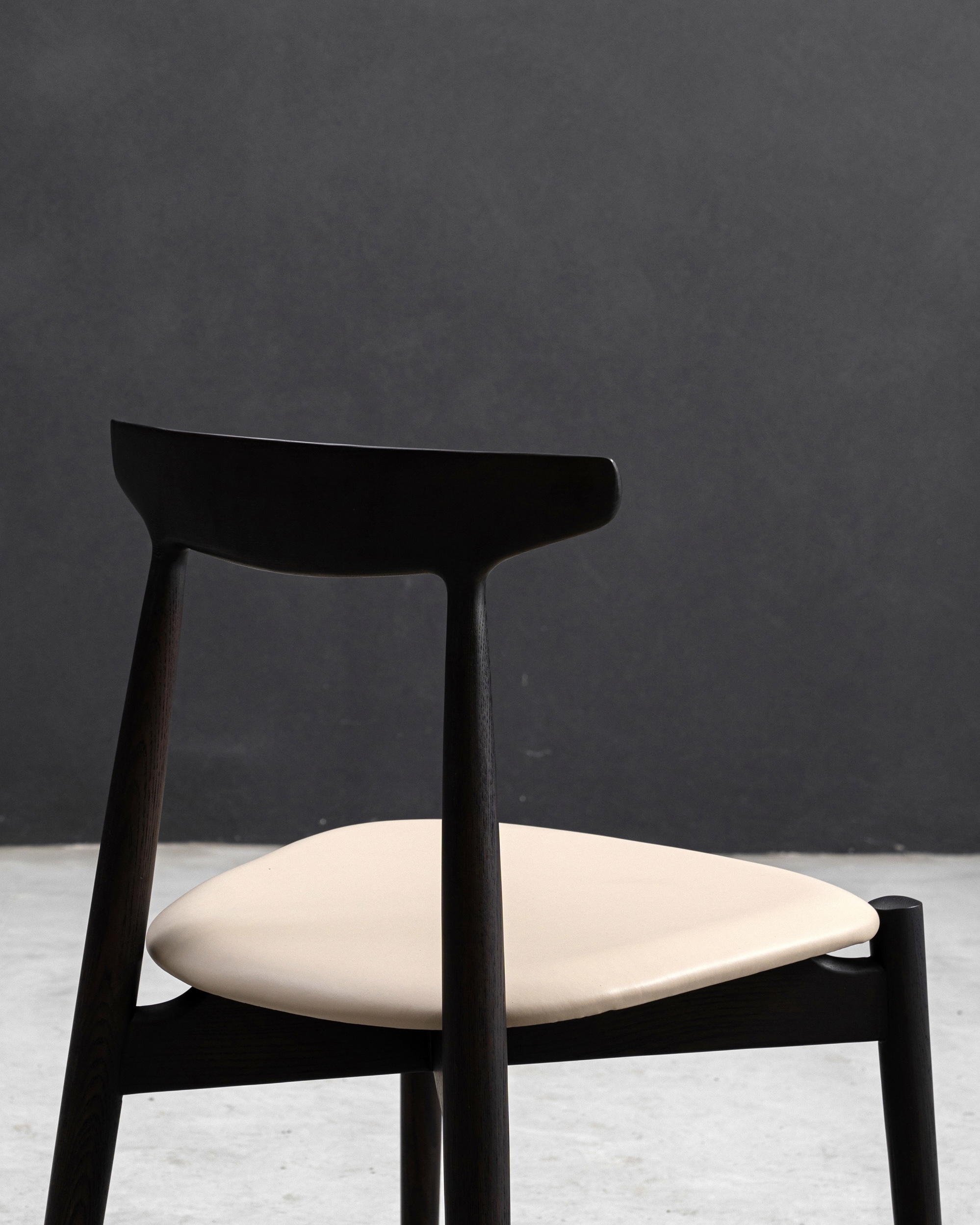 Xiaobu Jian Chair Light Grey gallery view 6