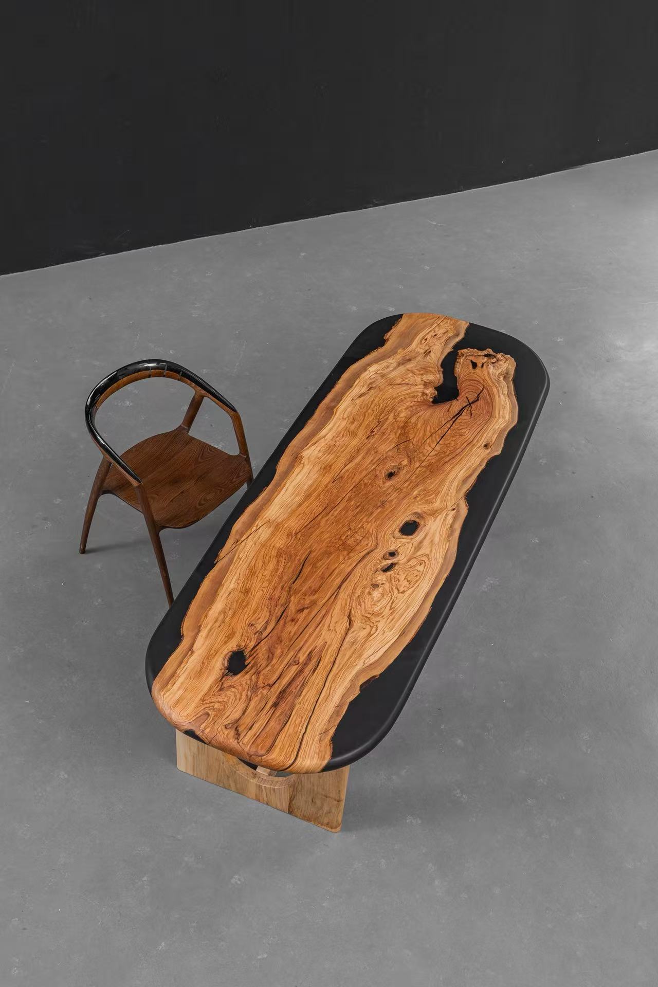 Italian Olive Wood IOW-004, full slab view